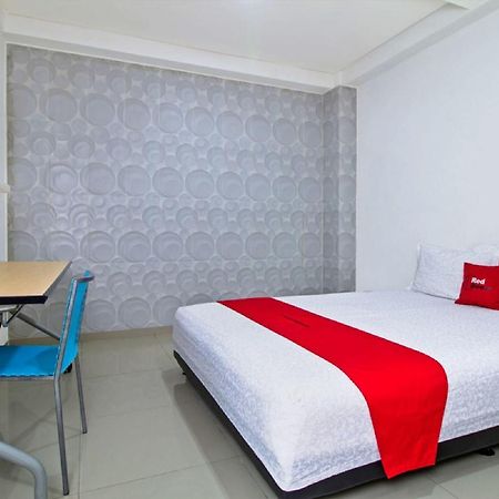 Reddoorz @ Pulomas Hotel Jakarta Luaran gambar